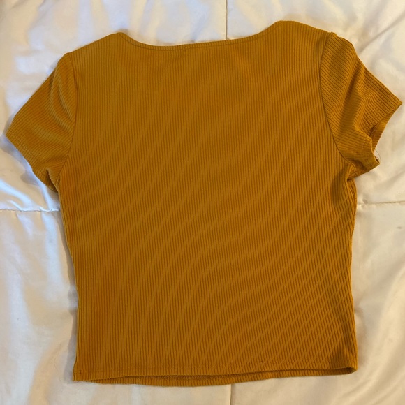 Crop top - Picture 3 of 3